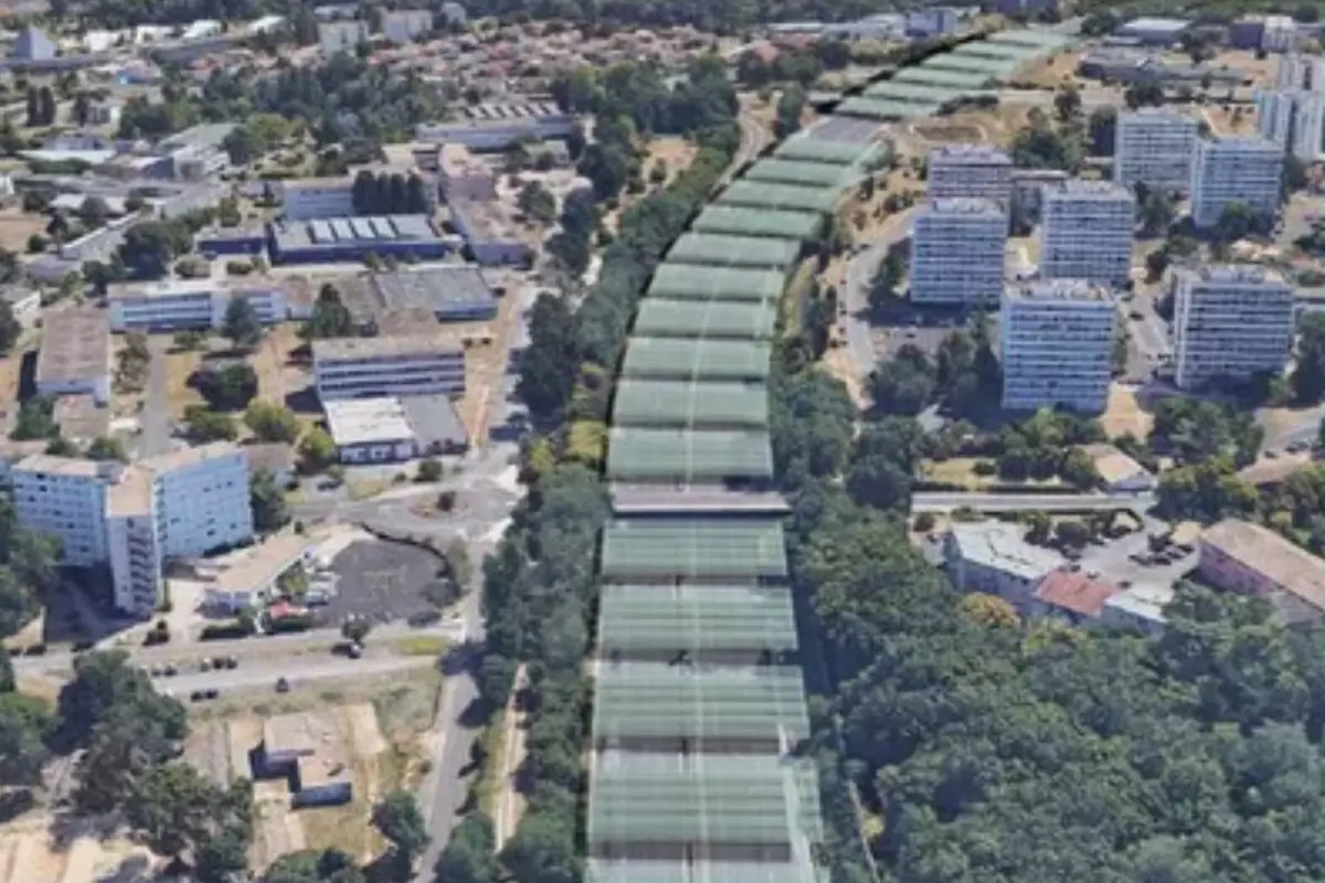 Bordeaux une centrale solaire sur le peripherique un projet a 32 milliards pour alimenter toute la metropole en electricite
