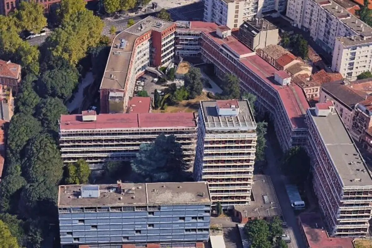Toulouse les 1600 agents qui occupent les locaux de la cite administrative migrent a jolimont lun des sites majeurs de toulouse bientot mis en vente
